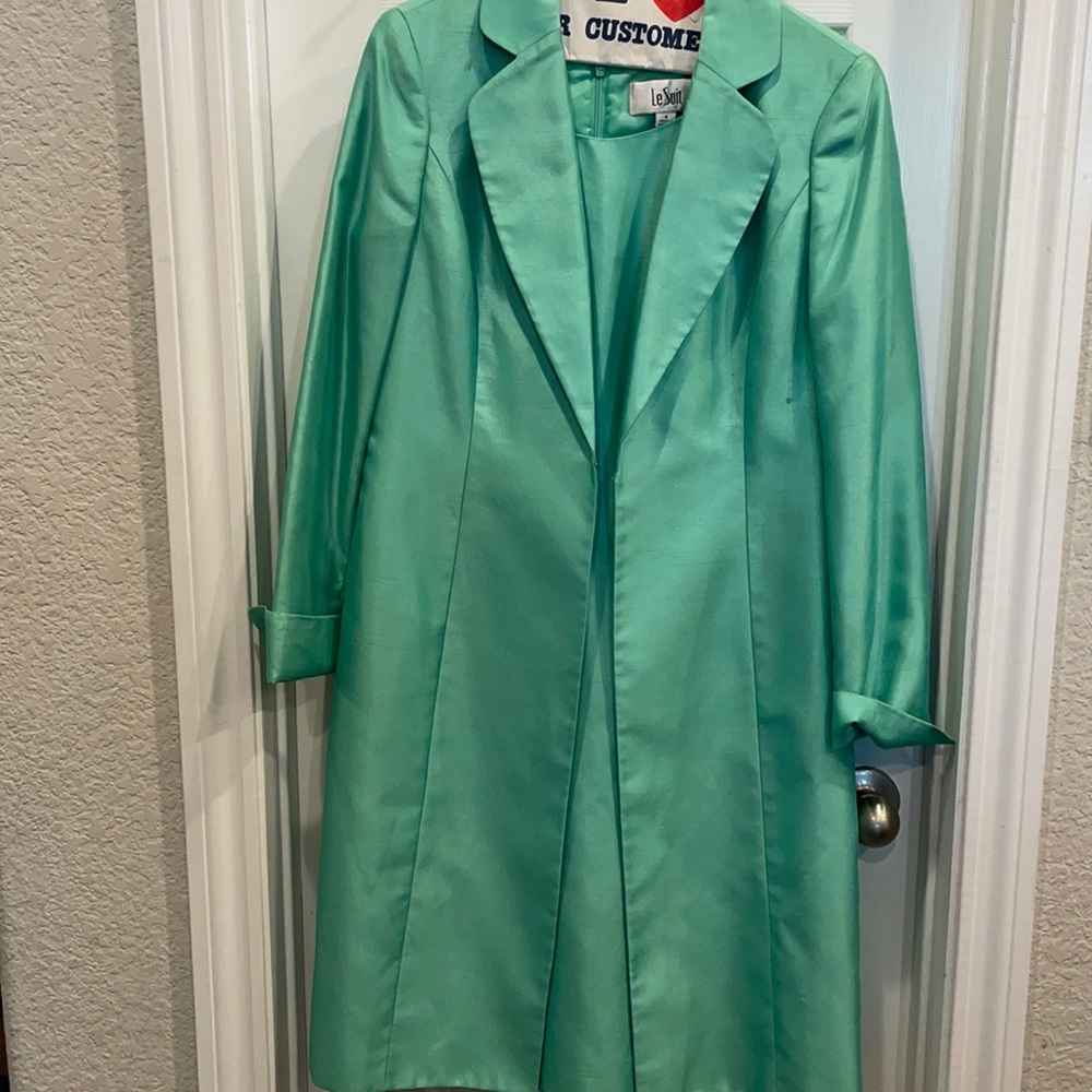 Women’s Suit